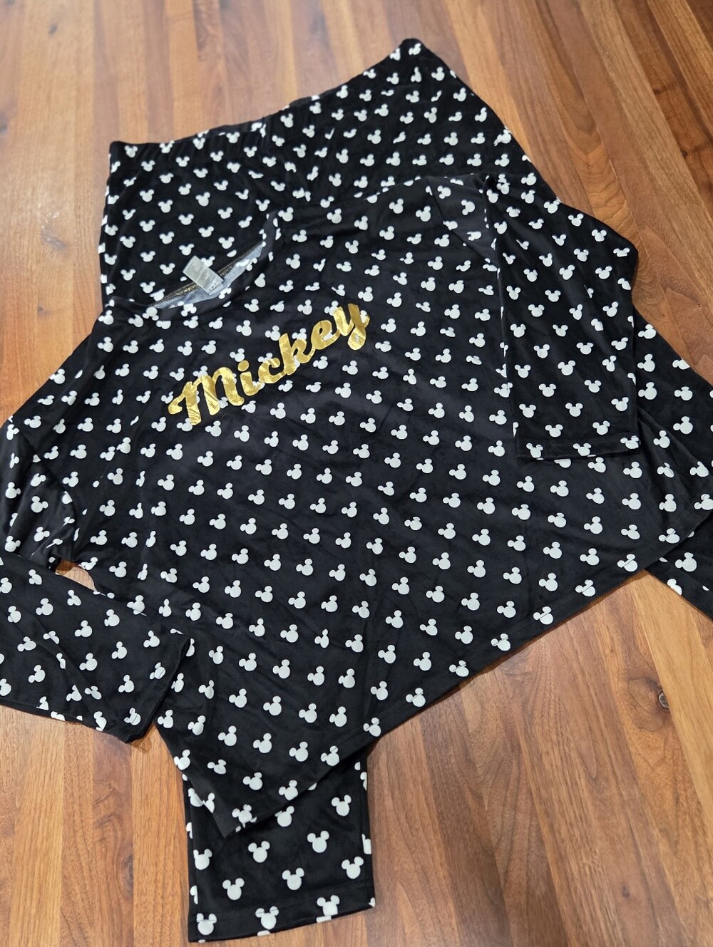 Disney Mickey Head Black and White Sleepwear Set Size XL (16-18)